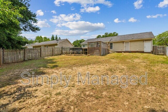 Photo - 2033 Ashton Rd
