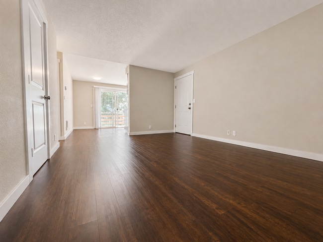 Photo - 310-316 S. Manzanita Court Unit 314
