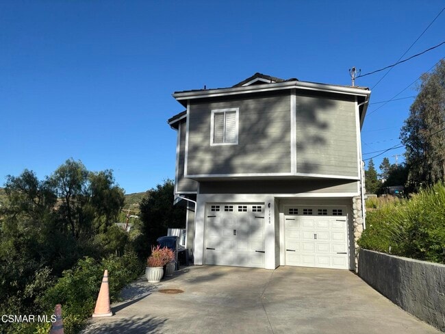 Photo - 1988 Lookout Dr