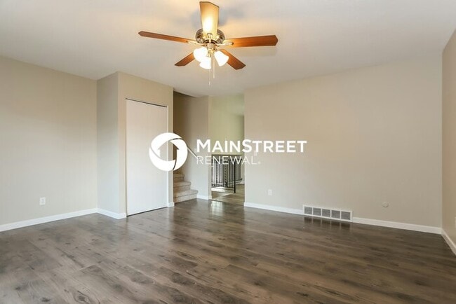 Photo - 4 Bedroom Pet-Friendly Home in AURORA, CO with Main Street Renewal