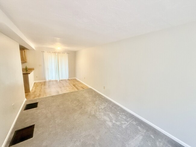 31 Summer St Unit 2