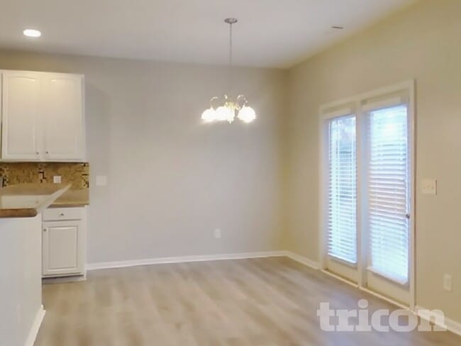 Photo - 99 Stonebridge Crossing