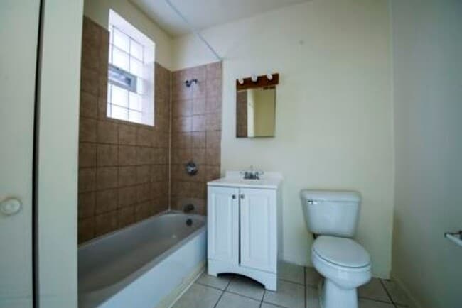 327 S Central Park