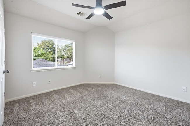 Photo - 6165 Darlington Ct