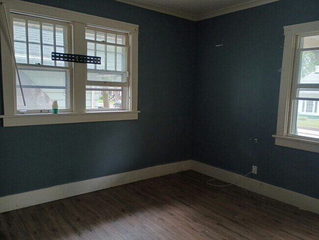 Photo - 2420 N Peoria Ave