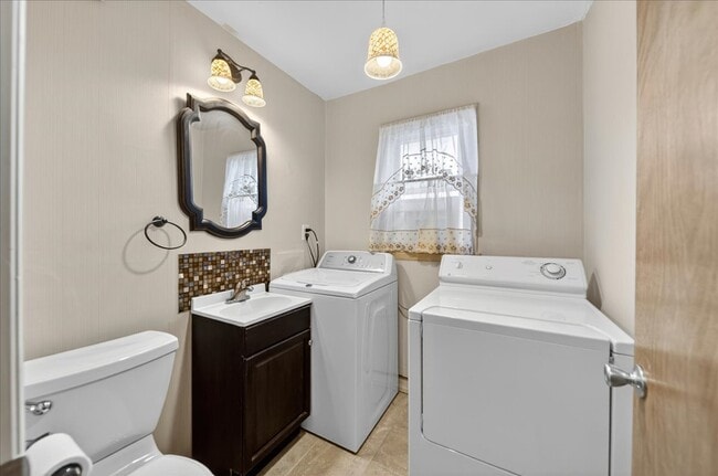 Photo - 95 Pine St