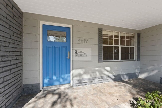 Photo - 4619 W Bay Villa Ave