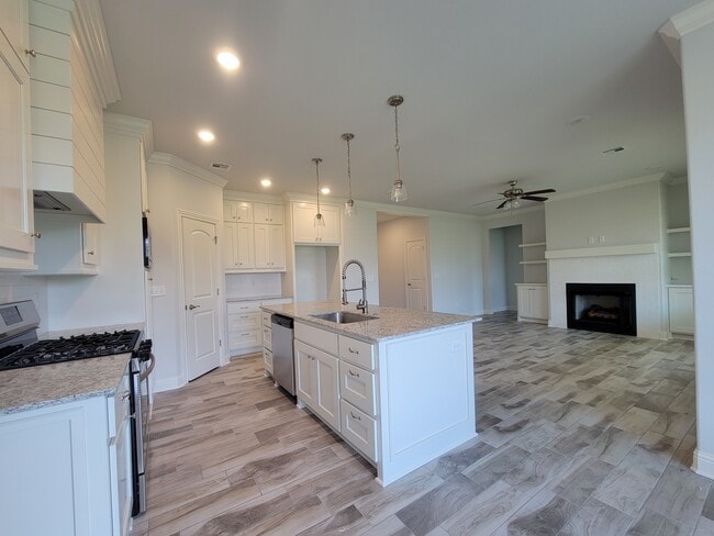 Photo - 1041 N Skyline Lndg Lp