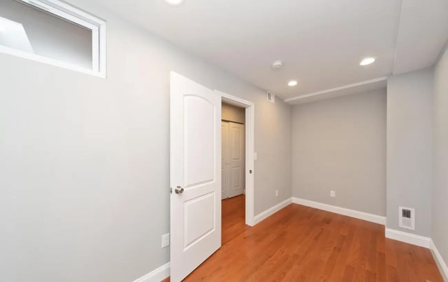 Photo - 41 N Linwood Ave