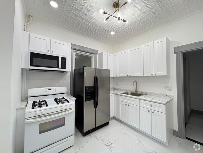 Building Photo - 74 Warner Ave Unit 1 Rental