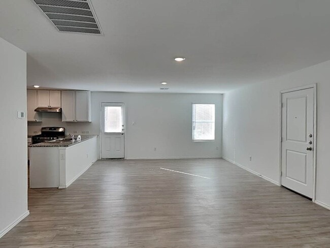 Photo - 5933 Antonio Pl