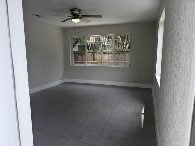 Photo - 1126 NE 16th Pl