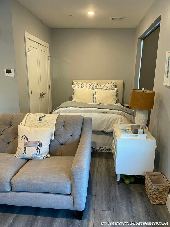 Photo - 55 W Fifth St Unit 302