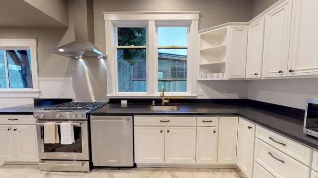 Photo - 1554 NW 50th St