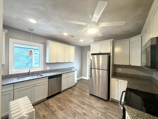 Photo - 28 Stanley Ave Apartamento Unidad 2