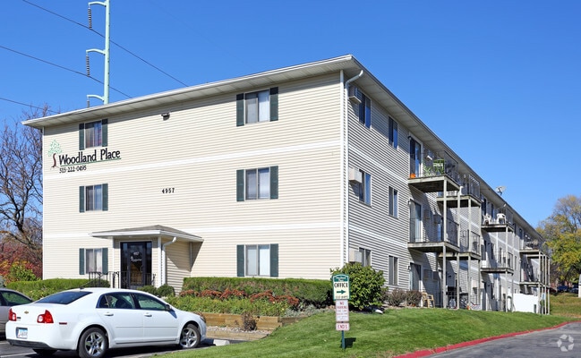 Primary Photo - Woodland Place Apartments, LLC