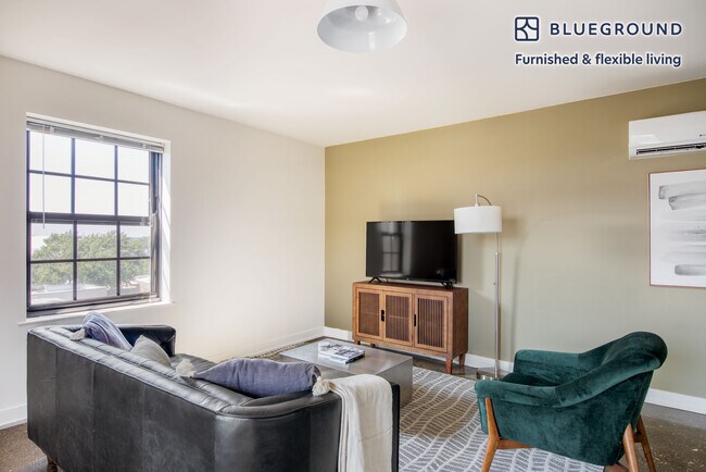 Photo - 1020 W Lawrence Ave Unidad FL8-ID976