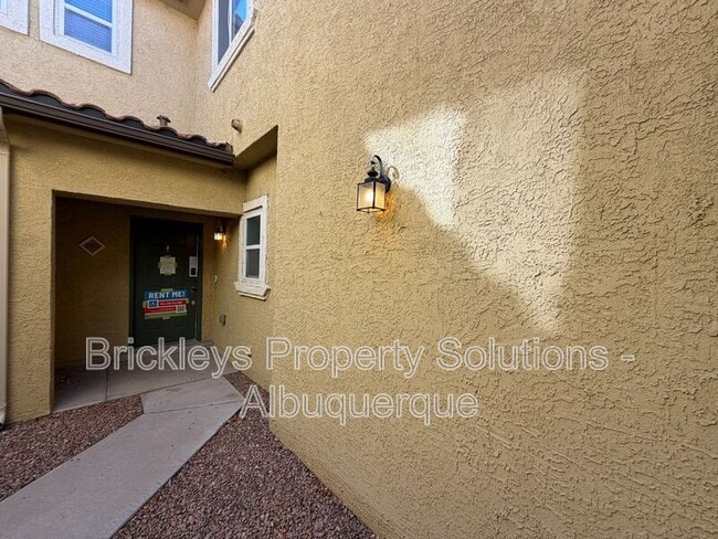 601 Menaul Blvd NE Unit #2102