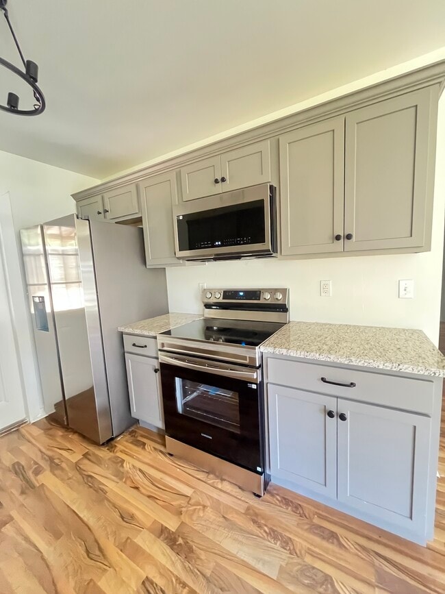 Photo - 9458 Brook Forest Cir