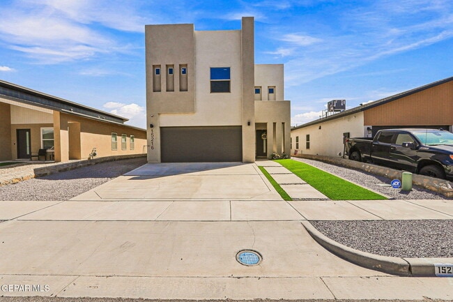 15216 Ambition Ave