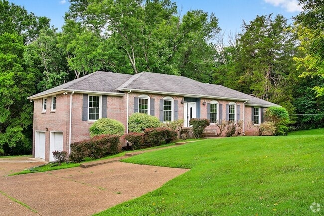 Building Photo - 121 Caldwell Dr Rental