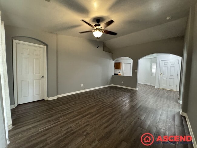 Photo - 3 Bedroom Home Near North High School!