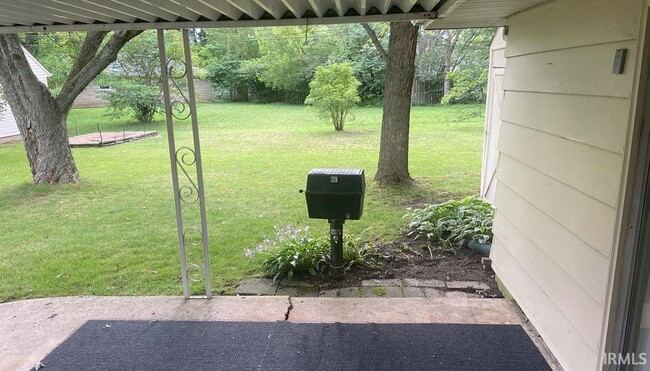 Photo - 2616 Willow Dr