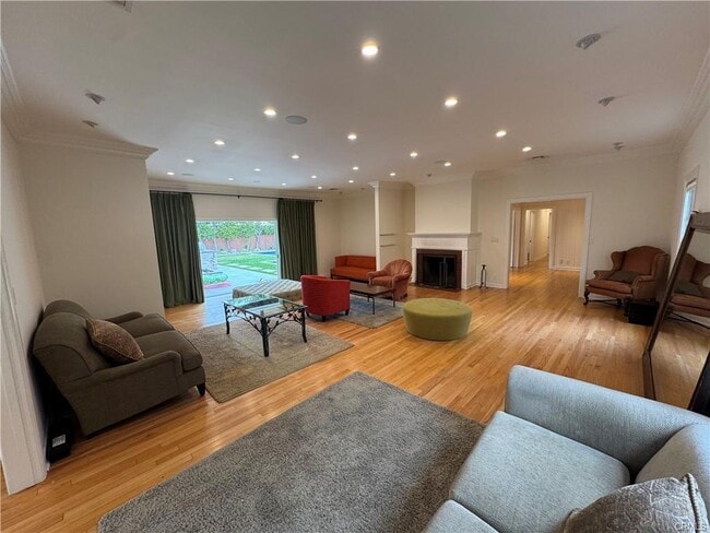 Photo - 4455 California Ave