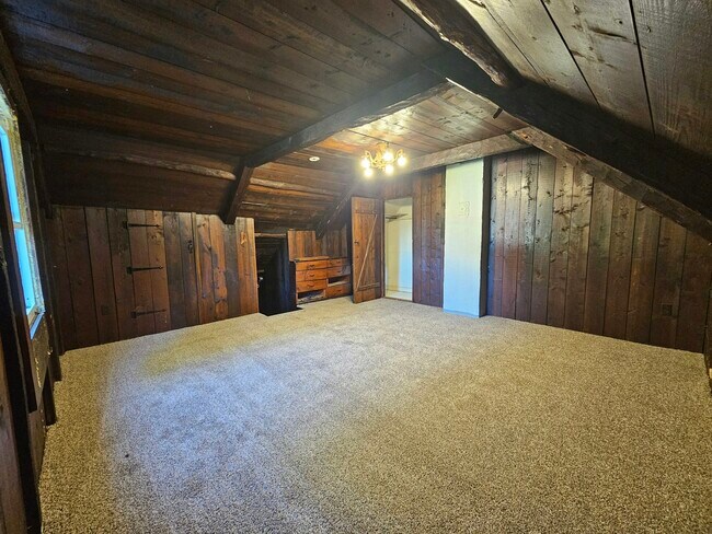 Photo - 81 Oak St Unit 1