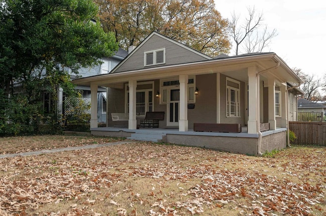 Photo - 1347 Harbert Ave