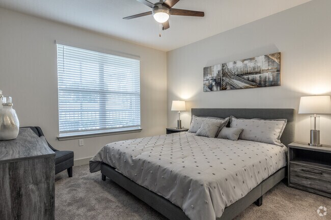 2BR, 2BA, - 1252SF