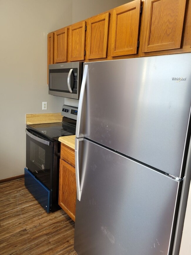 Photo - $1195 - 2/2 - Jefferson Square Apartment - Ready to view