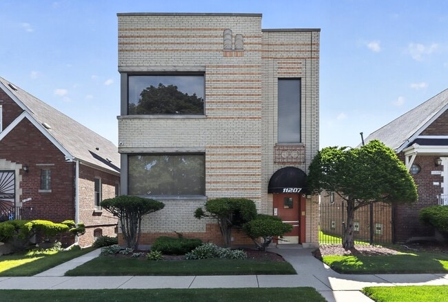 Photo - 11207 S Emerald Ave