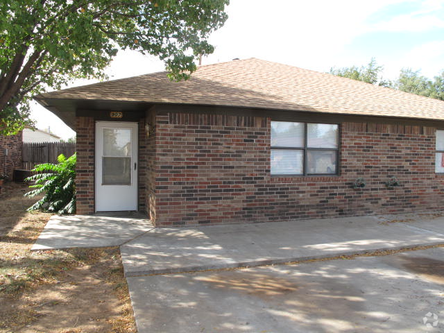 Building Photo - 909A N Maryland St Unit A Rental