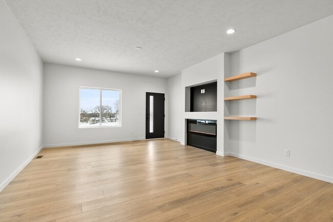 Photo - Rent-to-Own - Modern New Construction Home!
