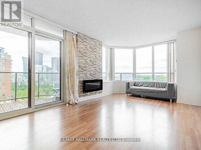 Photo - 80 Harrison Garden Blvd Unit 927