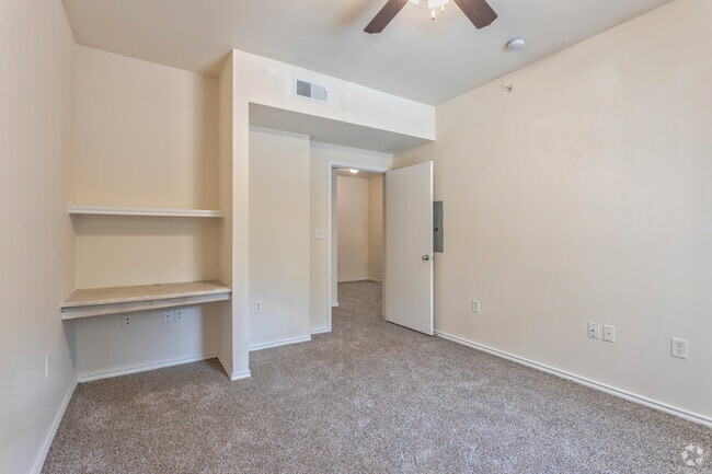 1BR, 1BA - 751 SF A2R - Bedroom