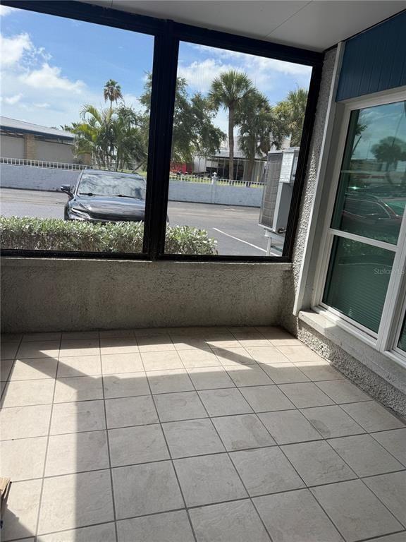 Photo - 171 Medallion Blvd Unidad B