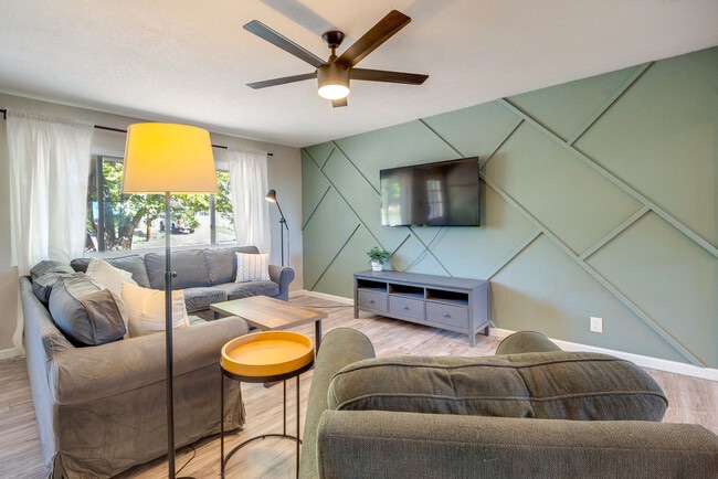 1603 Newcastle St Unit SI ID1628278P