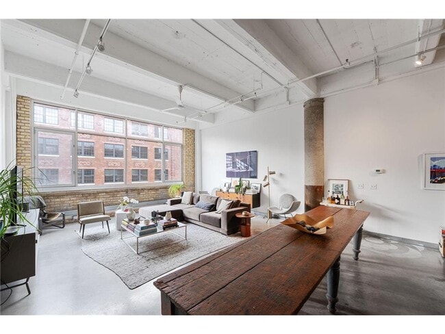 Building Photo - 700 N Washington Ave Unit 524