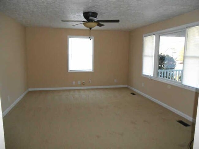 Photo - 3101 Curd Rd