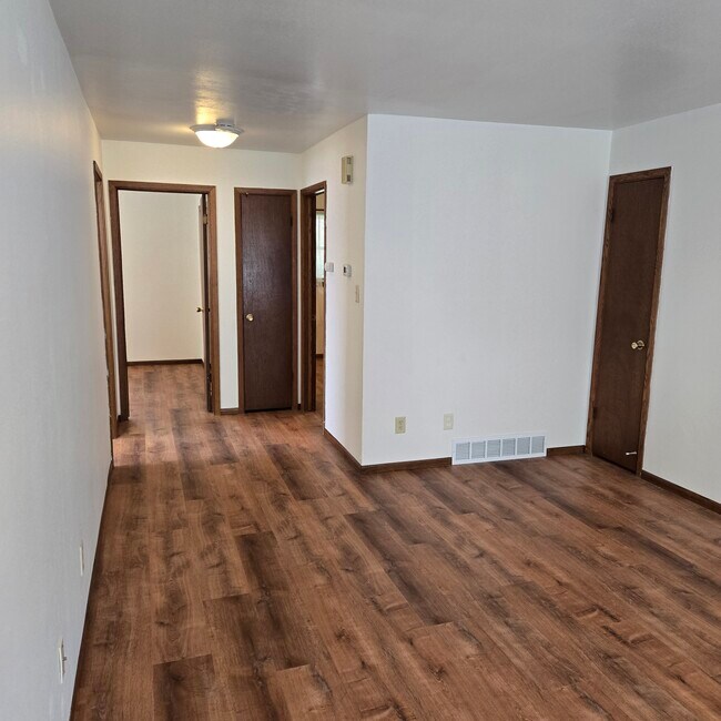 Photo - 1062 Perry St