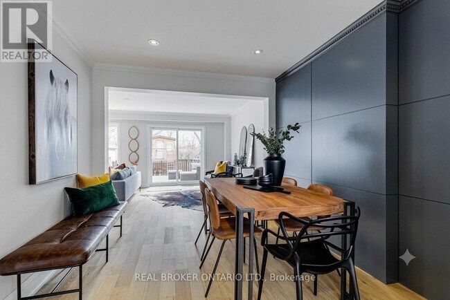 Photo - 25 Newlin Crescent