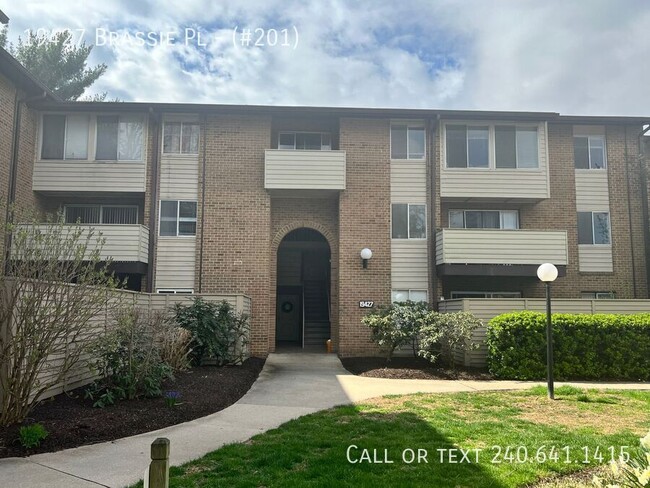 Building Photo - 19427 Brassie Pl Unit (#201)
