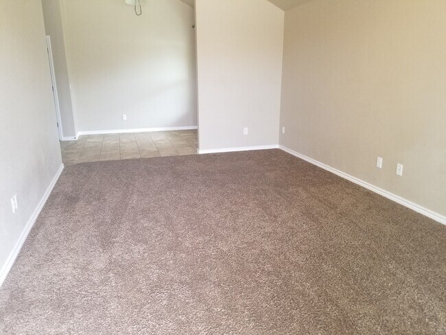 Photo - 4302 Hunters Pl Dr Unit B