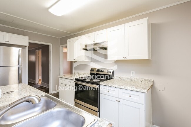 Photo - 108 Golden Grove Cir