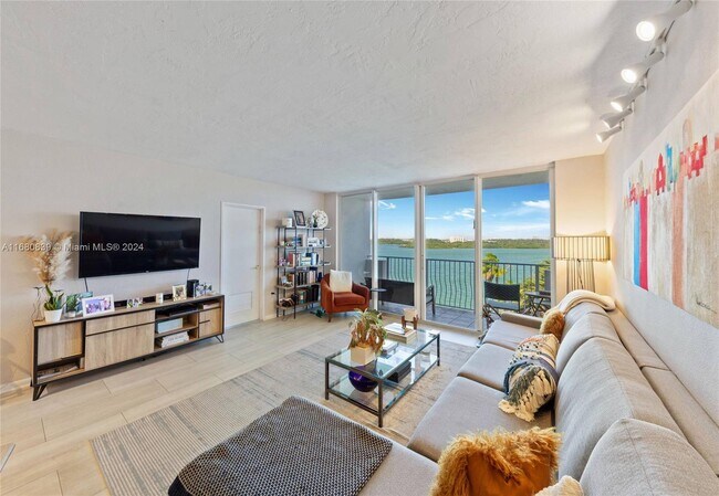 10350 W Bay Harbor Dr Unit 6