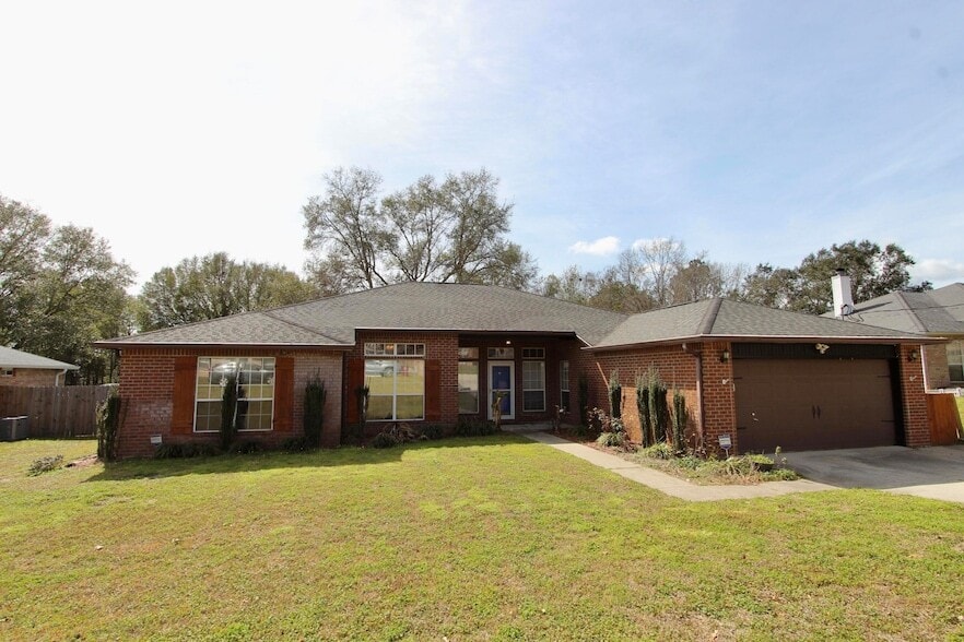 Photo - 1249 Northview Dr