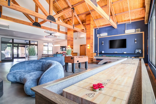 Yugo Auburn Norte-POI-035 - Yugo Auburn North