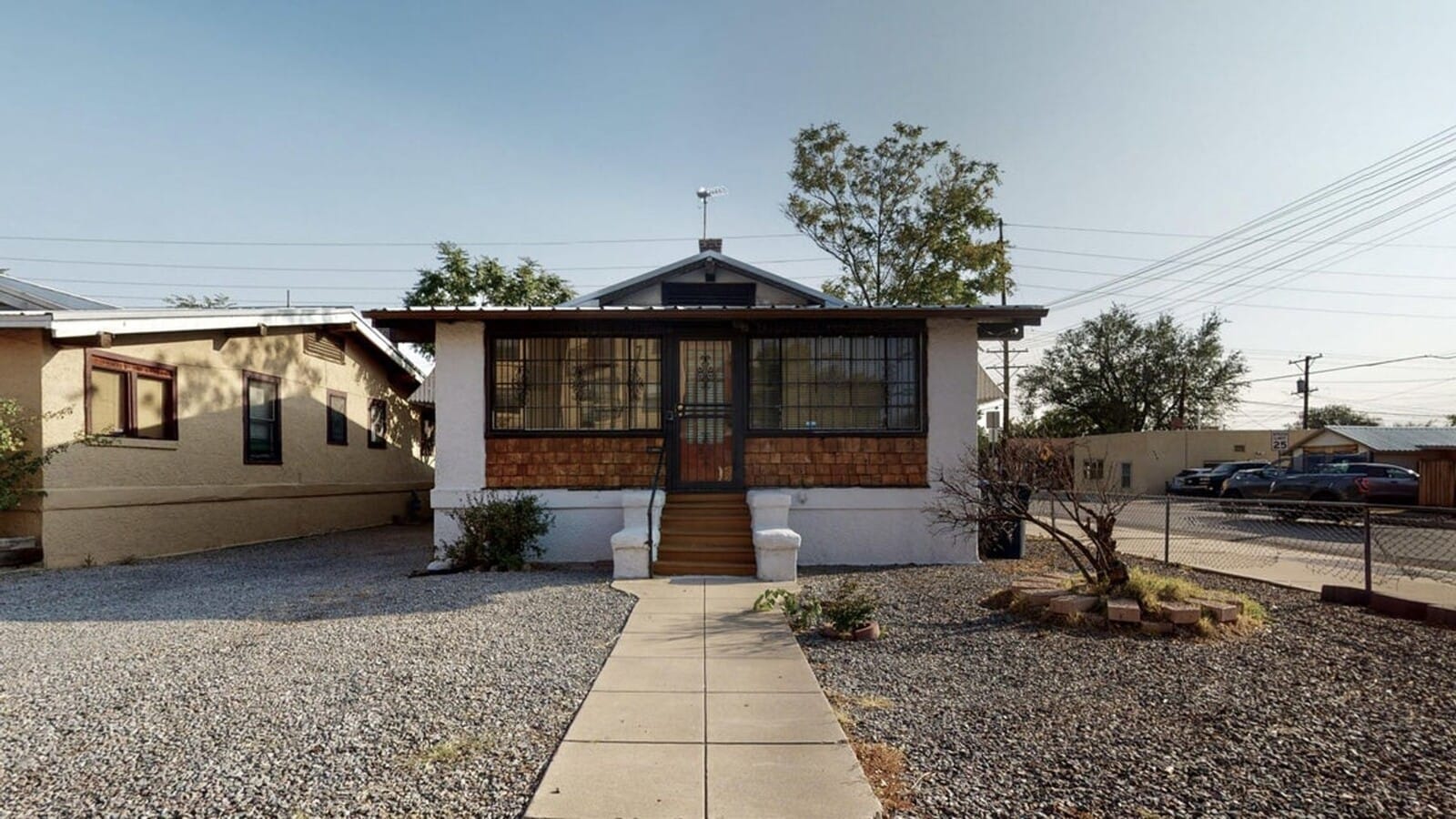 Downtown BUNGALOW 2 Bedroom 1 Bath - Downtown BUNGALOW 2 Bedroom 1 Bath House